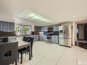 17105 146th Avenue SE, Renton WA 98058