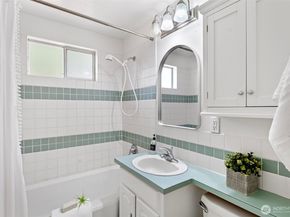 7147 29th Avenue SW, Seattle WA 98126