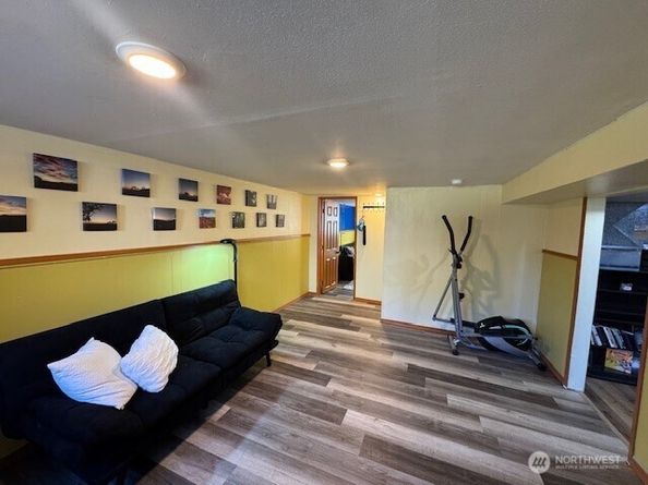7147 29th Avenue SW, Seattle WA 98126