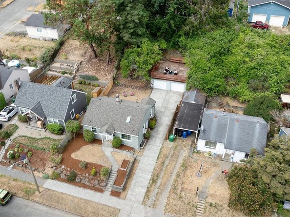 7147 29th Avenue SW, Seattle WA 98126