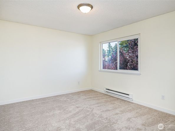 8823 Holly Drive H207, Everett WA 98208