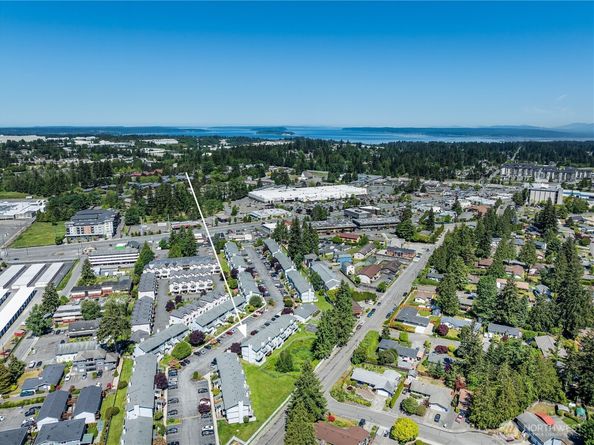 8823 Holly Drive H207, Everett WA 98208