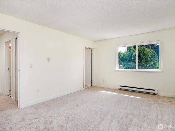 8823 Holly Drive H207, Everett WA 98208