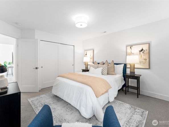 312 7th Lane S 33, Kirkland WA 98033