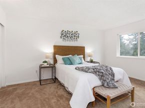 8823 Holly Drive H206, Everett WA 98208
