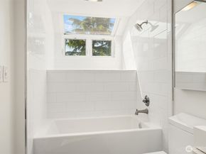 202 W Olympic Place 405, Seattle WA 98119
