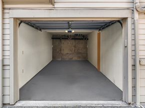 202 W Olympic Place 405, Seattle WA 98119