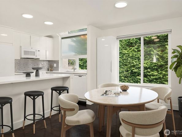 202 W Olympic Place 405, Seattle WA 98119