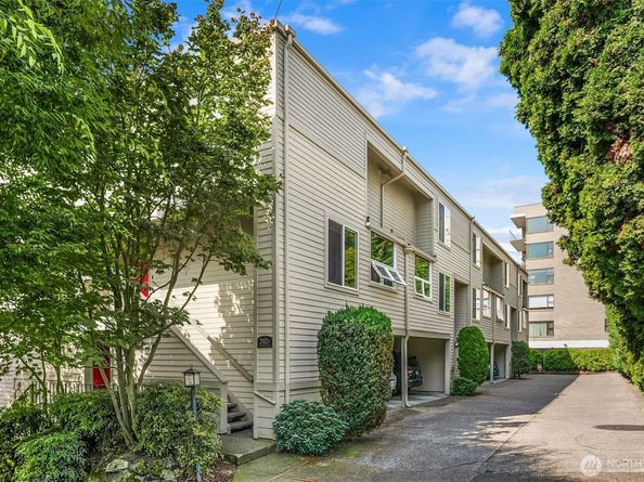 202 W Olympic Place 405, Seattle WA 98119