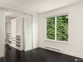 202 W Olympic Place 405, Seattle WA 98119