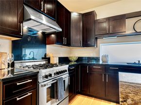 924 NW 52nd St B, Seattle WA 98107