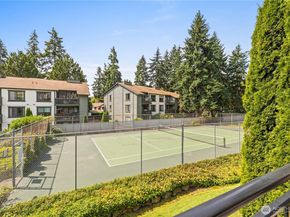 12933 127th Drive NE F205, Kirkland WA 98034