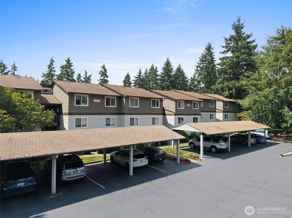 12933 127th Drive NE F205, Kirkland WA 98034