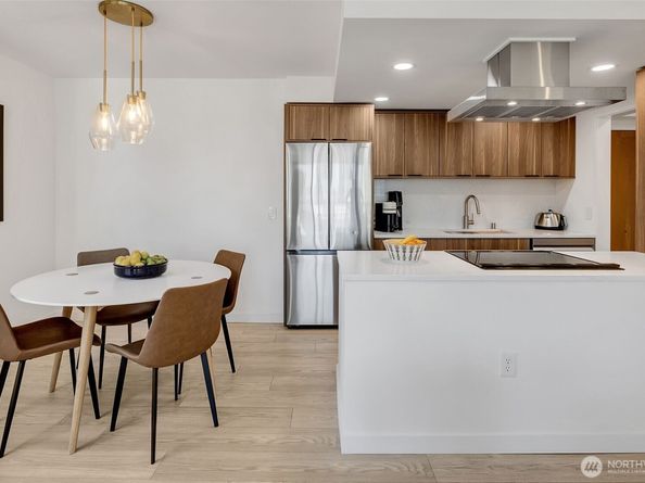 2201 3rd Avenue 2206, Seattle WA 98121