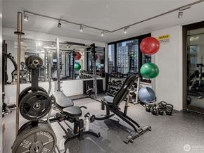 2201 3rd Avenue 2206, Seattle WA 98121