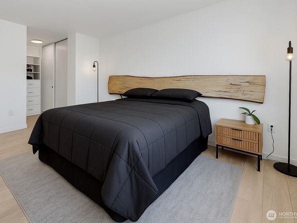 2201 3rd Avenue 2206, Seattle WA 98121