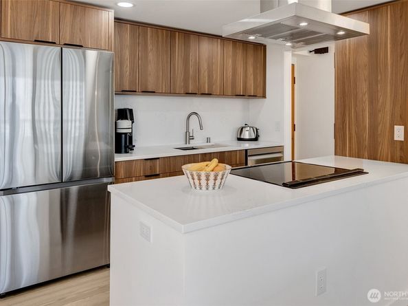 2201 3rd Avenue 2206, Seattle WA 98121