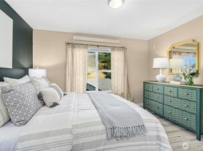 1698 25th Place NE 304, Issaquah WA 98029