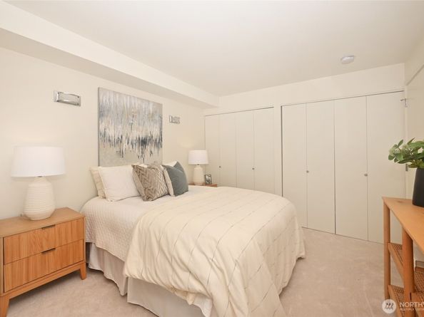 4309 34th Avenue W 101, Seattle WA 98199