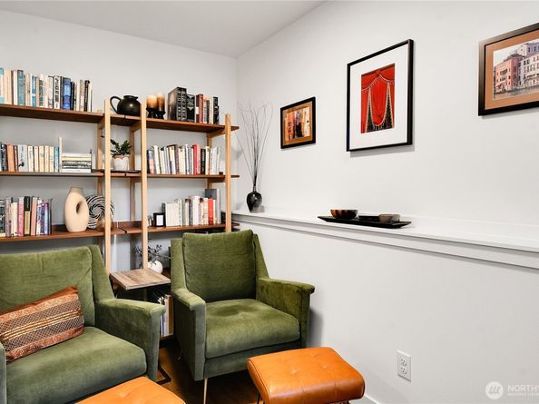 2375 Minor Avenue E, Seattle WA 98102