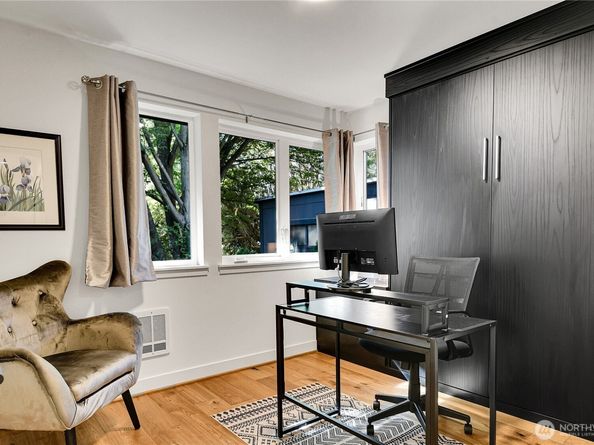 2375 Minor Avenue E, Seattle WA 98102