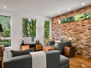2375 Minor Avenue E, Seattle WA 98102