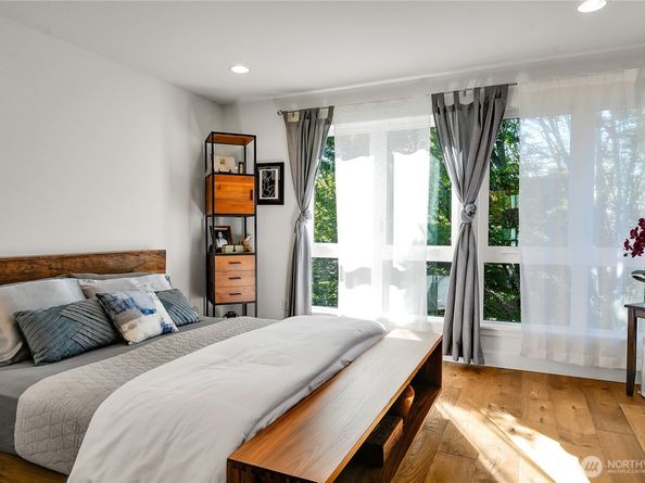 2375 Minor Avenue E, Seattle WA 98102