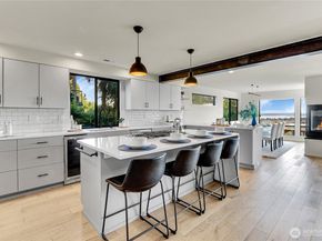 1942 7th Avenue W, Seattle WA 98119