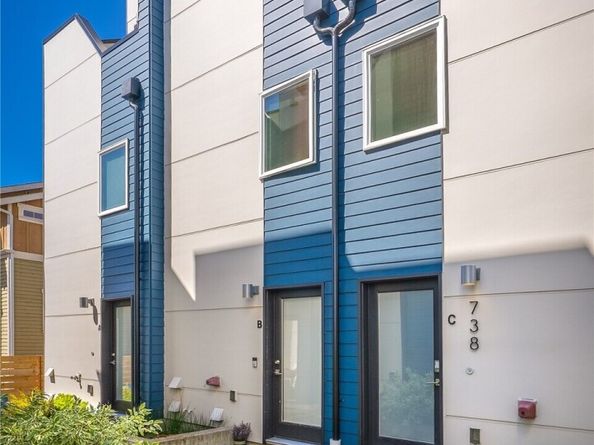 738 C N 92nd Street, Seattle WA 98103