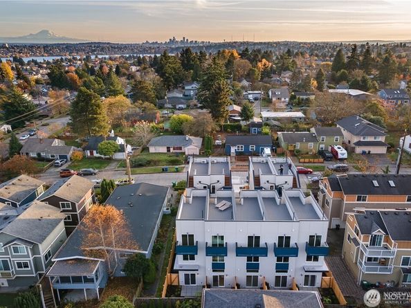 738 C N 92nd Street, Seattle WA 98103