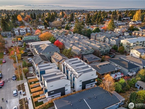 738 C N 92nd Street, Seattle WA 98103
