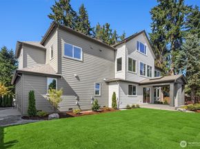 7316 151st Avenue NE, Redmond WA 98052