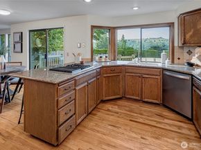 14761 SE 63rd Street, Bellevue WA 98006