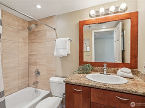505 E Denny Way Avenue A207, Seattle WA 98122