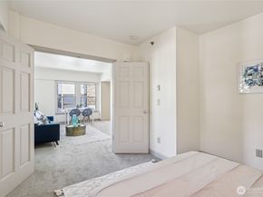 505 E Denny Way Avenue A207, Seattle WA 98122