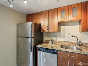 505 E Denny Way Avenue A207, Seattle WA 98122