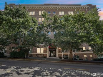 505 E Denny Way Avenue