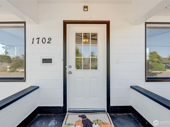 1702 Cedar Street A, Everett WA 98201