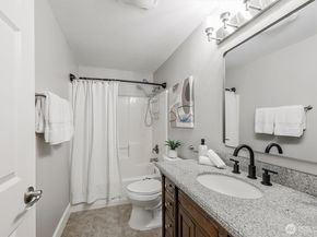 1136 205th Avenue NE, Sammamish WA 98074