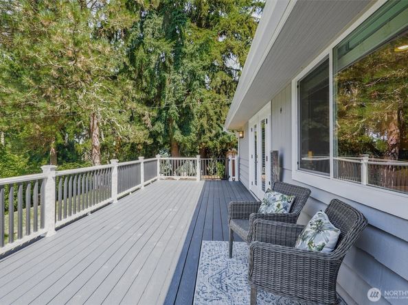 1136 205th Avenue NE, Sammamish WA 98074
