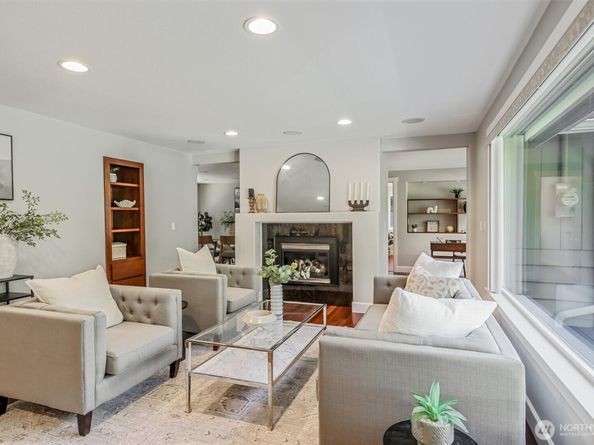 1136 205th Avenue NE, Sammamish WA 98074