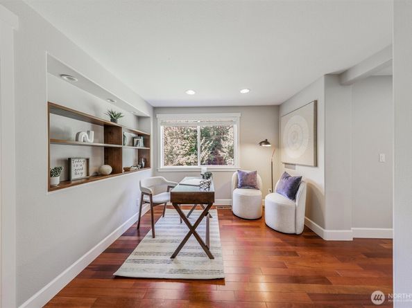 1136 205th Avenue NE, Sammamish WA 98074