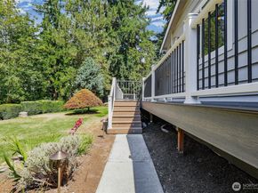 1136 205th Avenue NE, Sammamish WA 98074
