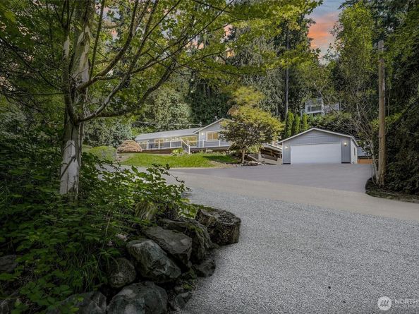 1136 205th Avenue NE, Sammamish WA 98074