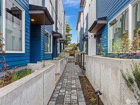 2525 29th Avenue S B, Seattle WA 98144