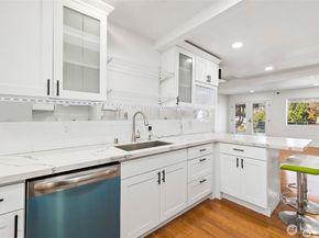 10436 11th Avenue SW, Seattle WA 98146