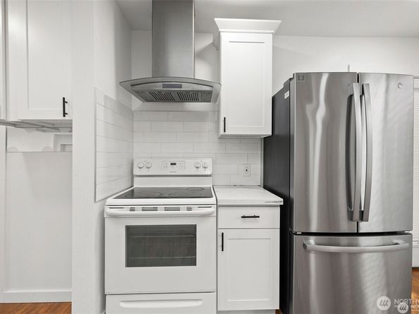 10436 11th Avenue SW, Seattle WA 98146