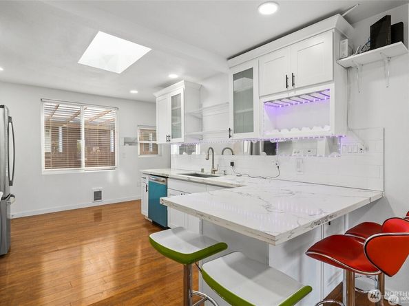 10436 11th Avenue SW, Seattle WA 98146