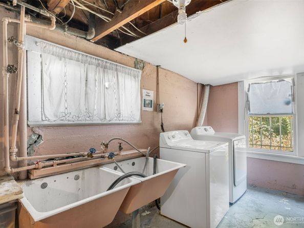 3836 Letitia Avenue S, Seattle WA 98118