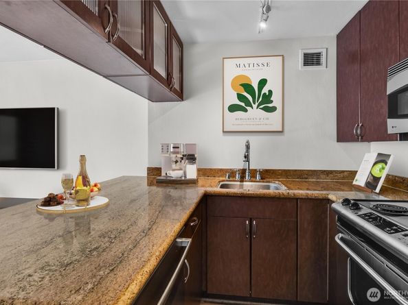 1105 Spring Street 1201, Seattle WA 98104